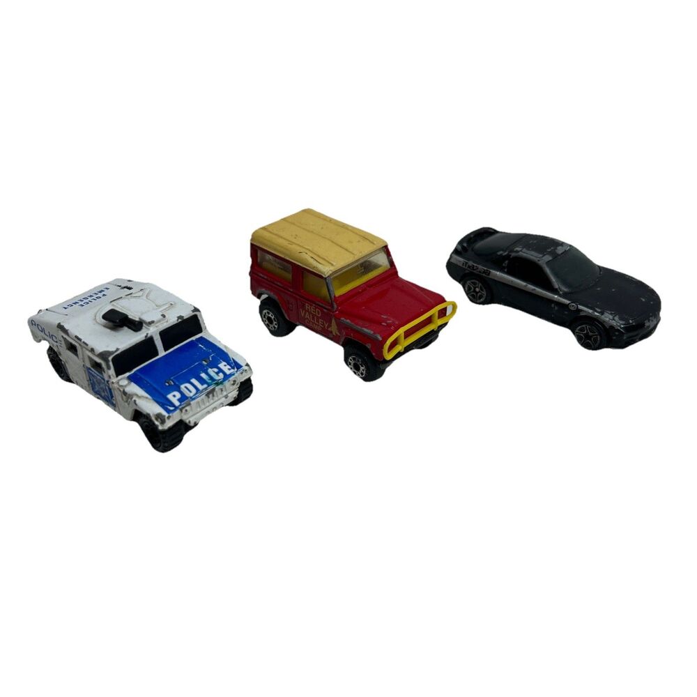 LOT OF 3 Matchbox 1:64 Cars - Hummer -‎ Land Rover - Mazda Rx-7